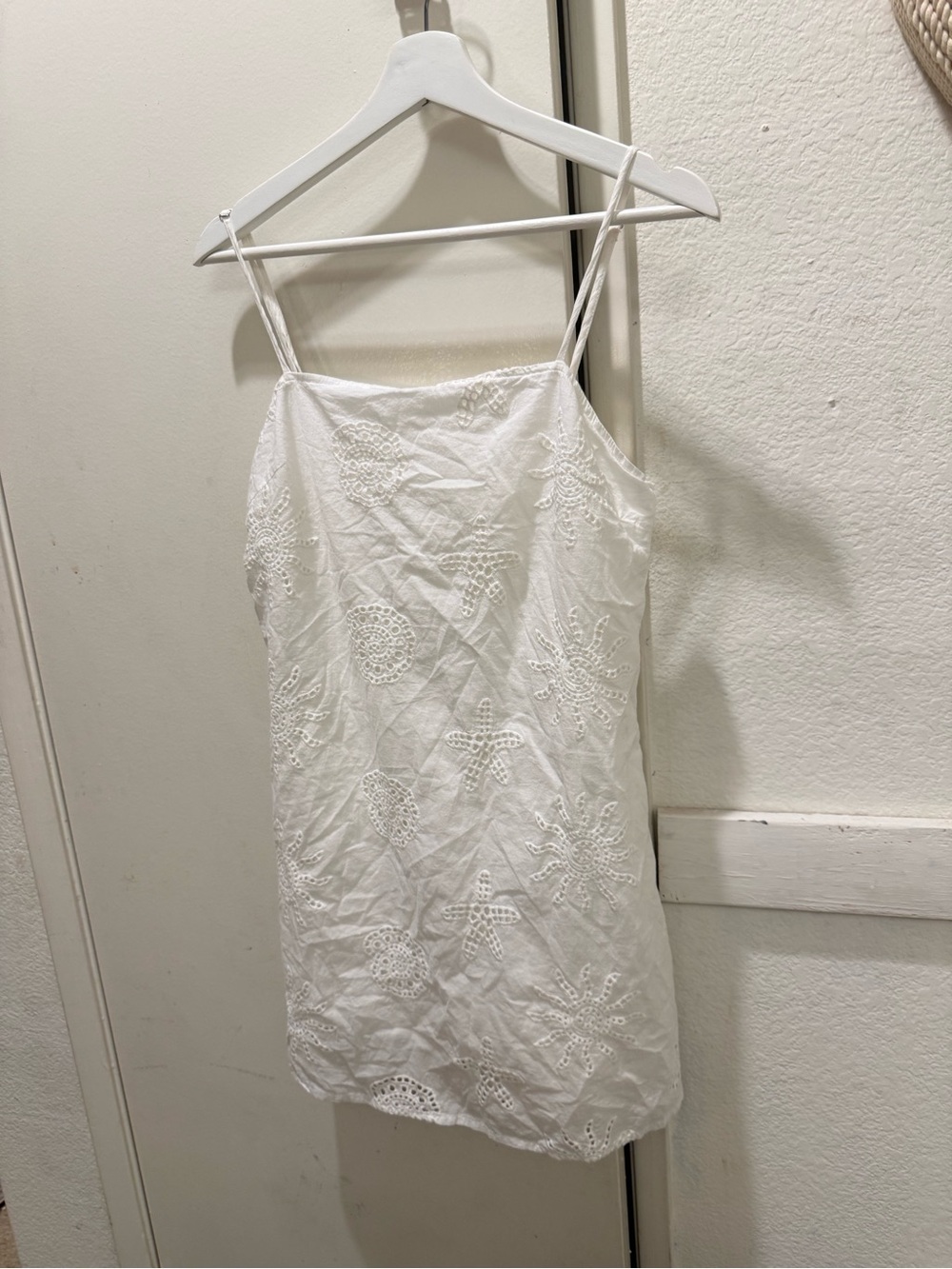 Stitch + Feather white Spaghetti-Strap embroidered Dress medium